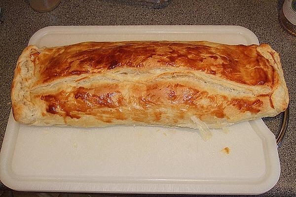 Minced Meat – Spinach – Puff Pastry Roll