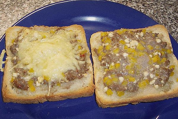 Minced Meat Toast with Sheep Cheese