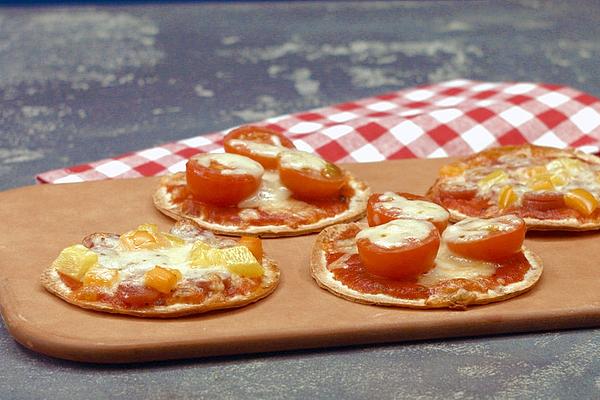 Mini-pizza Made from Tortilla Flat Cakes