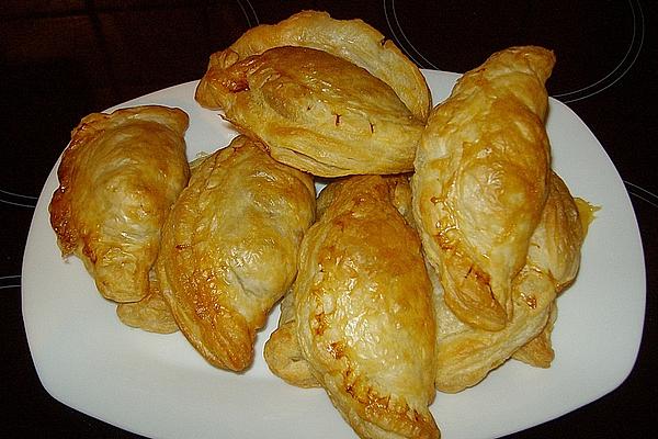 Mom`s Coveted Puff Pastry Pockets