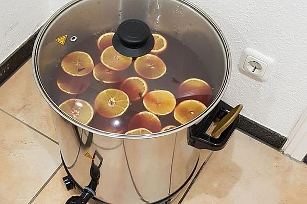 Mulled Wine with Prunes