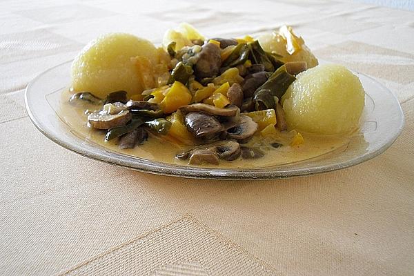 Mushroom Goulash with Paprika