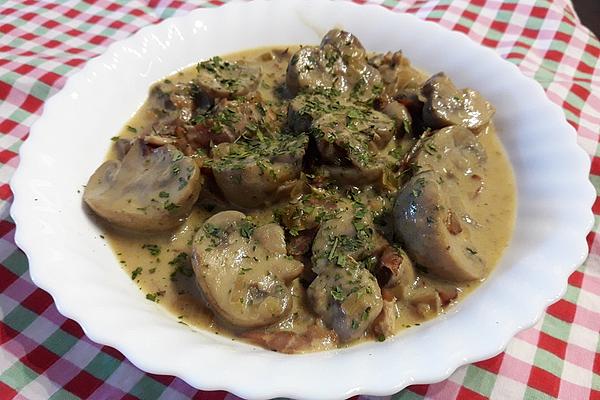 Leberkäs with Mushroom – Onion – Cream – Sauce