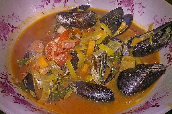 Mussels in Tomatoes – White Wine Stock