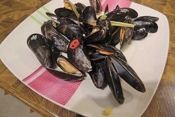 Mussels with Lemongrass and Ginger