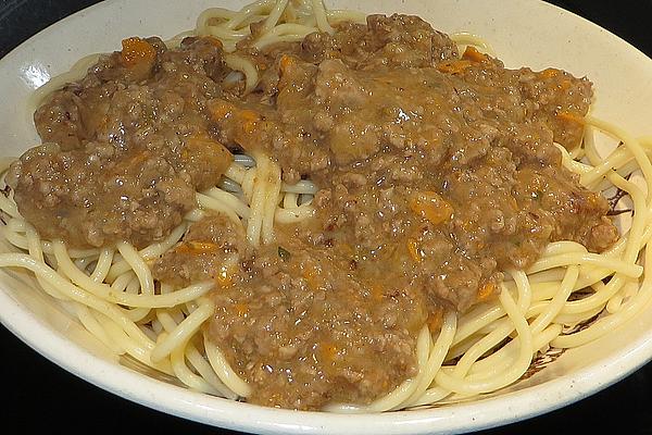 My Aunt`s Minced Meat Sauce