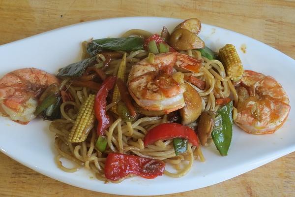 Noodles with Chilli Prawns