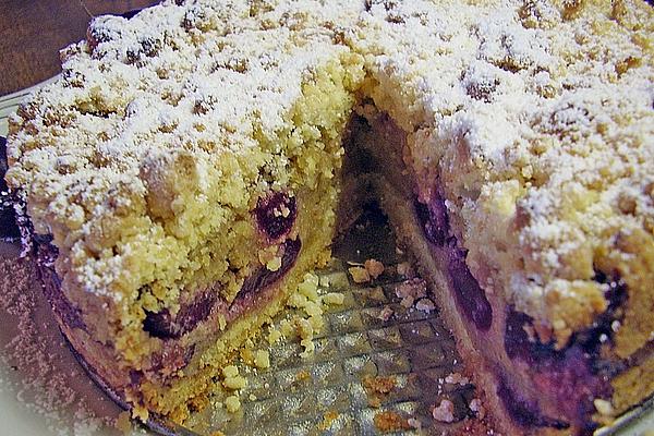 Nut Crumble Cake with Cherries
