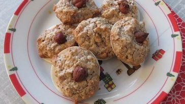 Nut Macaroons / Mounds