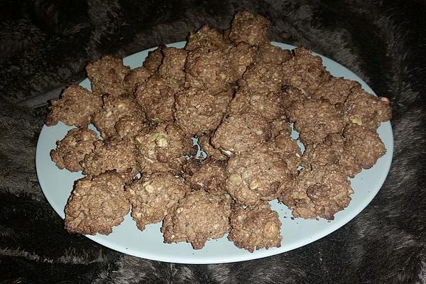 Oatmeal Nut Chocolate Cookies
