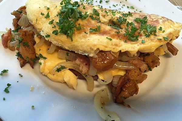 Omelette with Chanterelles