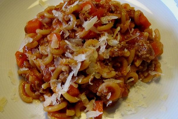One Pot Pasta with Minced Meat, Carrots, Tomatoes