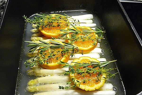 Orange – Asparagus with Fresh Potatoes and Mascarpone – Lime Sauce