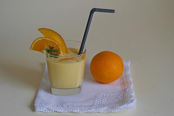 Orange-mango Smoothie with Oatmeal and Ginger