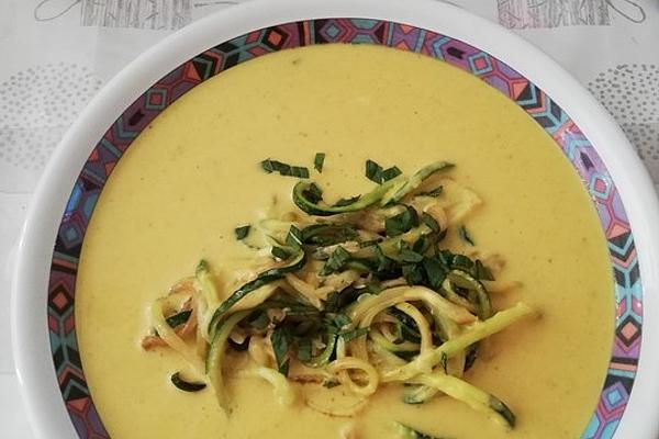 Oriental Yogurt-lemon Soup with Zucchini