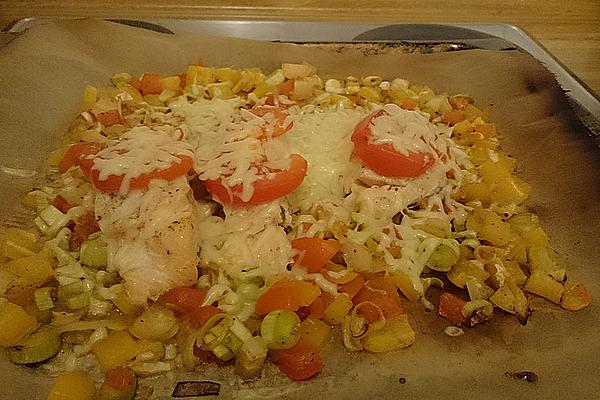 Oven Salmon with Peppers and Tomatoes Vegetables