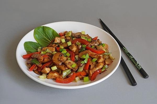 Pak Choi with Chicken, Mushrooms and Bell Pepper