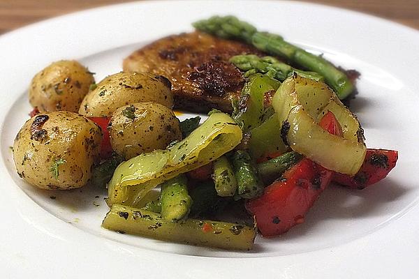 Pan-fried Summer Vegetables with Small Potatoes