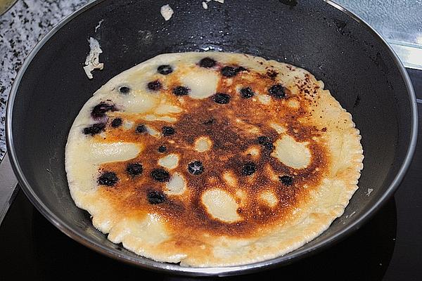 Pancakes with Aronia Berries