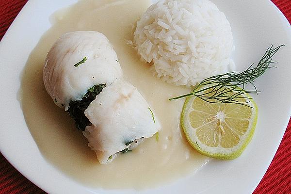 Pangasius Fillet Rolls with Spinach Filling in Dill Sauce