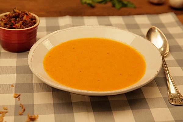 Paprika Soup with Minced Meat