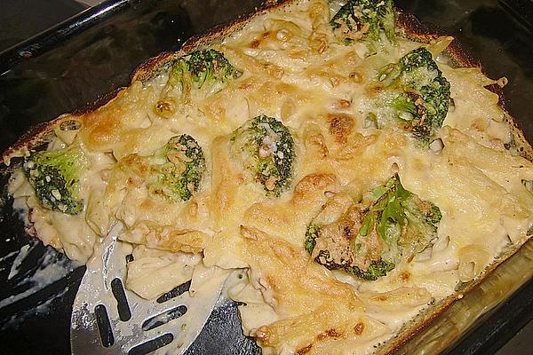 Pasta and Broccoli Casserole with Bacon