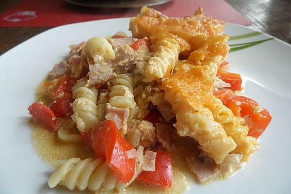 Pasta Bake with Meat Loaf, Bell Pepper, Zucchini and Feta