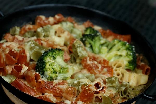 Pasta – Broccoli – Casserole with Smoked Pork