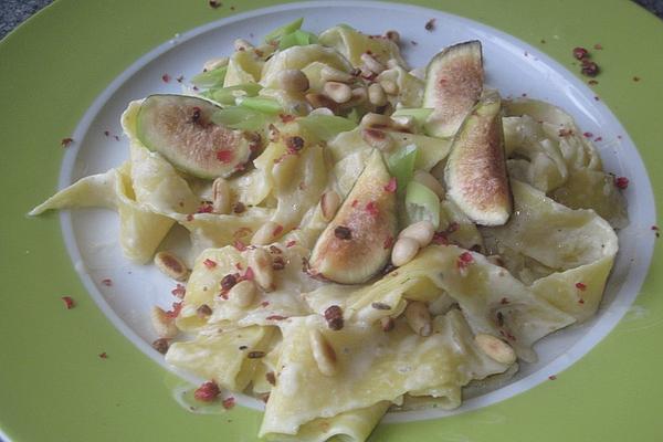 Pasta in Figs – Gorgonzola – Sauce