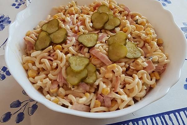 Pasta Salad with Corn and Ham