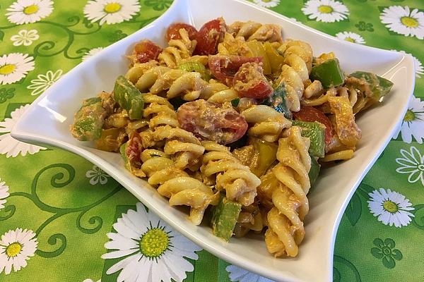 Pasta Salad with Peppers and Tuna