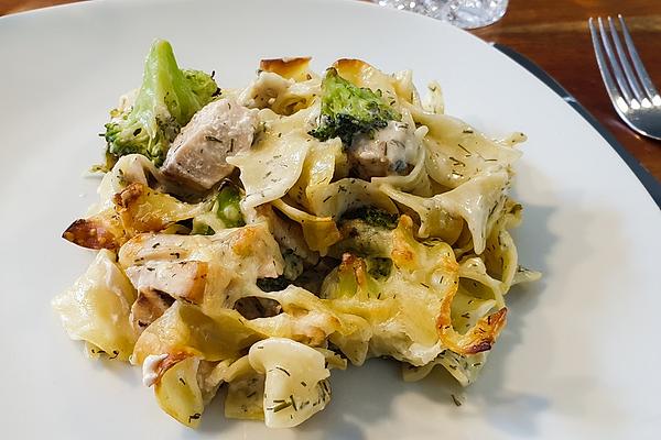 Pasta – Salmon – Casserole with Broccoli