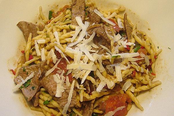 Pasta with Artichokes, Sun-dried Tomatoes and Beef