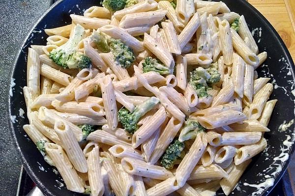 Pasta with Asparagus and Broccoli