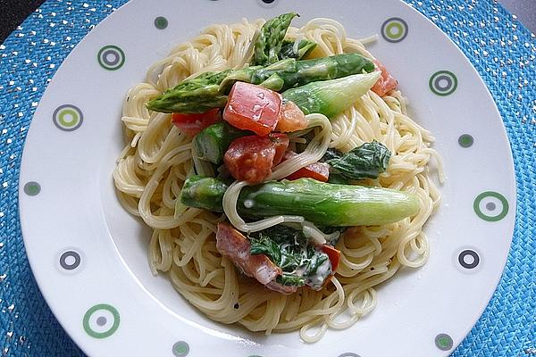 Pasta with Asparagus, Tomato and Wild Garlic Sauce