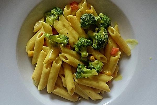 Pasta with Curry Cream Sauce &amp; Vegetables