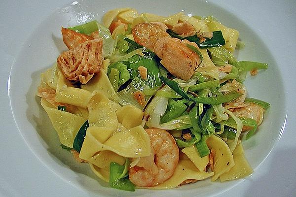 Pasta with Leek and Prawns