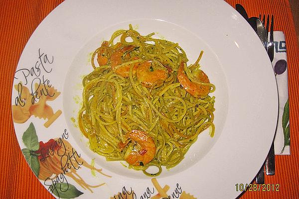 Pasta with Prawns in Coconut Curry Sauce