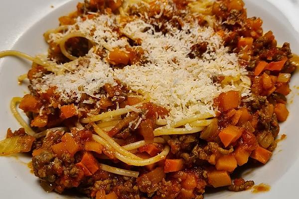 Pasta with Pumpkin Minced Meat Sauce