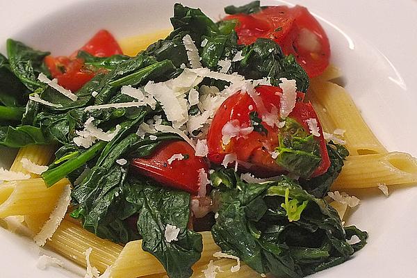 Pasta with Spinach and Cherry Tomatoes