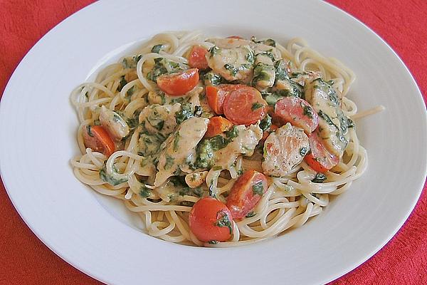 Pasta with Tomato, Spinach and Cheese Sauce and Chicken