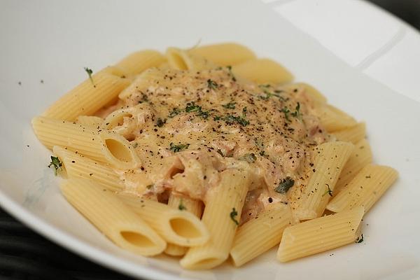 Pasta with Tuna-cheese-cream Sauce