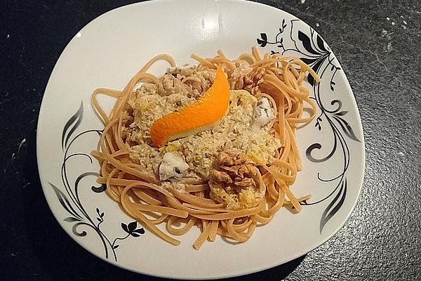 Pasta with Walnut, Orange and Gorgonzola Sauce