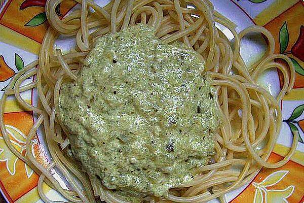 Pasta with Zucchini Sauce