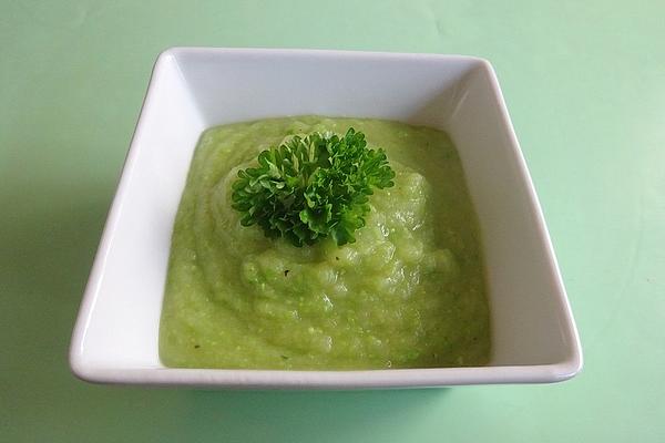 Pea Soup with Apples and Balsamic Vinegar