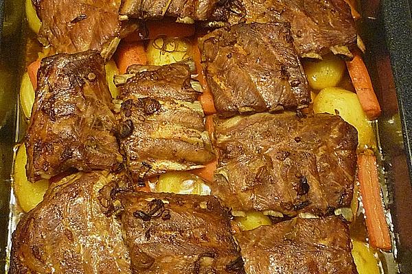 Peeled Ribs with Vegetables from Oven