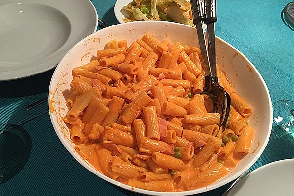 Penne with Pink Sauce