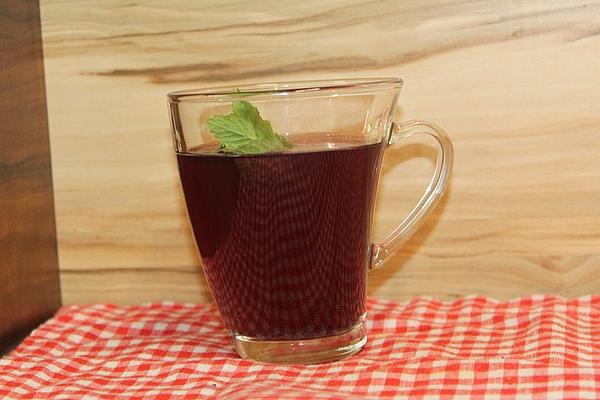 Peppermint Iced Tea with Grape and Apple Juice