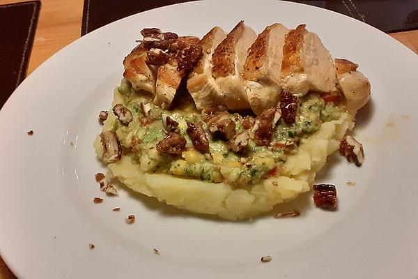 Peruvian Mashed Potatoes with Chicken and Avocado