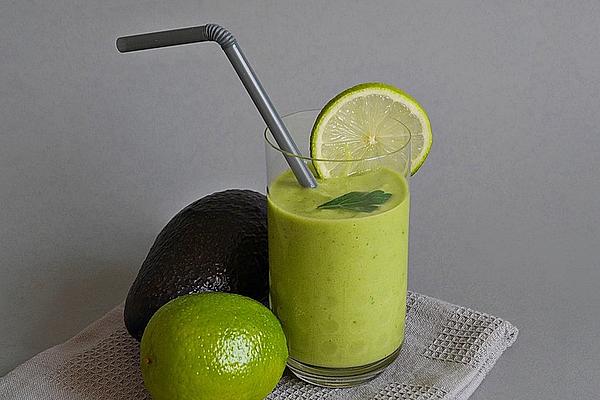 Pineapple Avocado Smoothie with Parsley